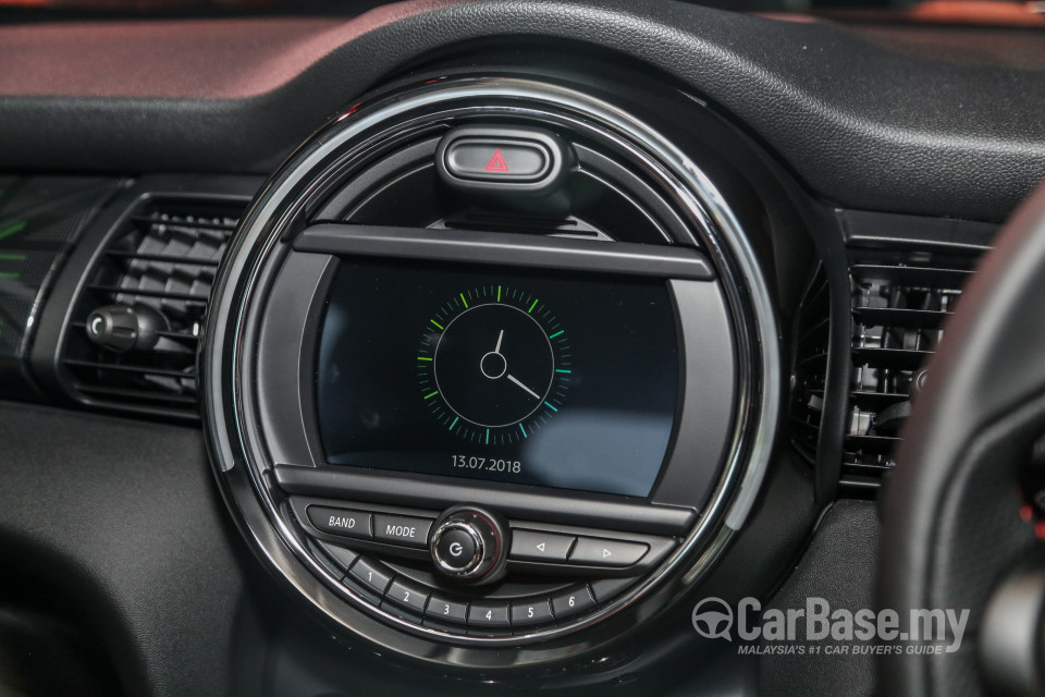 MINI 3 Door F56 LCI (2018) Interior