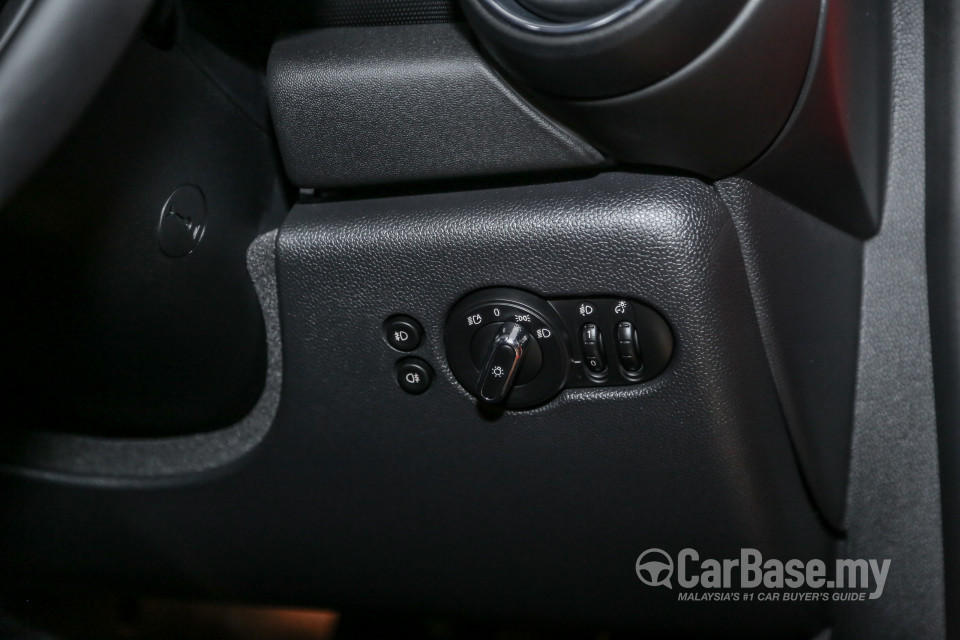 MINI 3 Door F56 LCI (2018) Interior