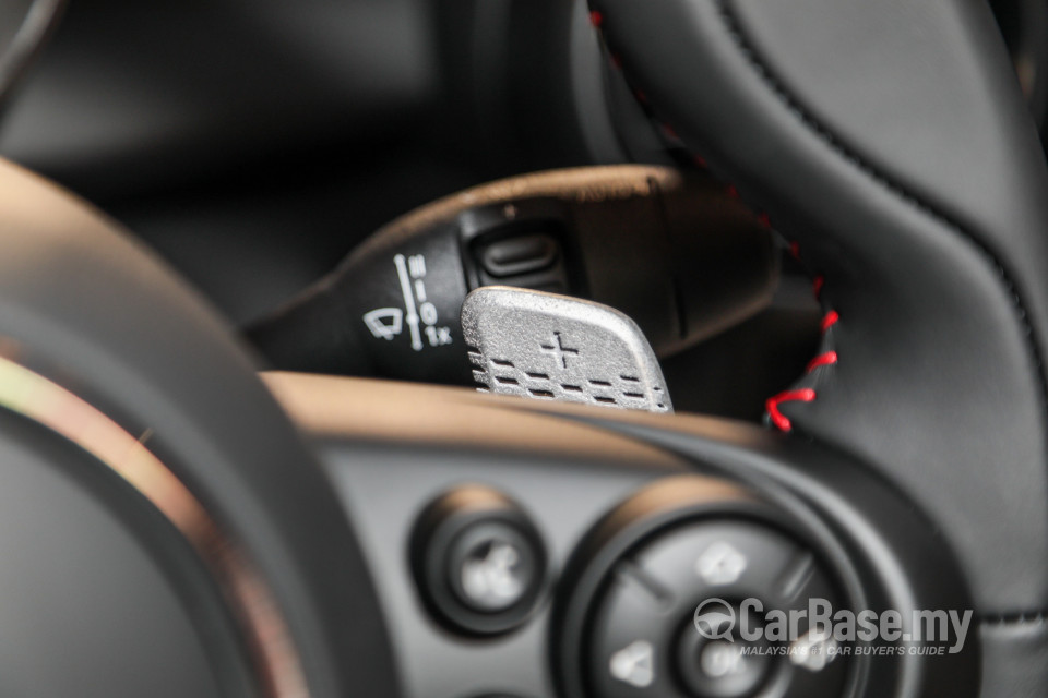 MINI 3 Door F56 LCI (2018) Interior