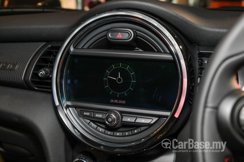 MINI 3 Door F56 LCI (2018) Interior
