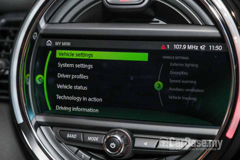 MINI 3 Door F56 LCI (2018) Interior