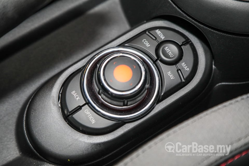 MINI 3 Door F56 LCI (2018) Interior
