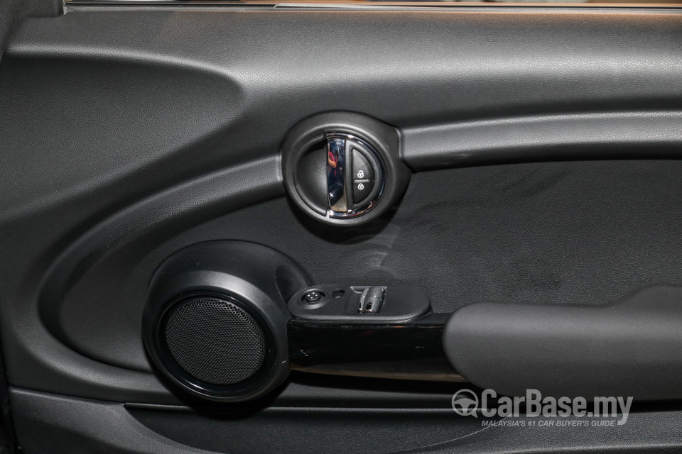 MINI 3 Door F56 LCI (2018) Interior