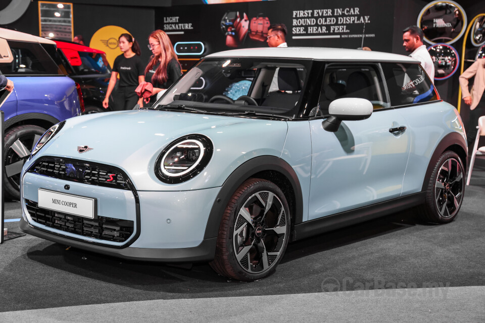 MINI 3 Door F66 (2024) Exterior