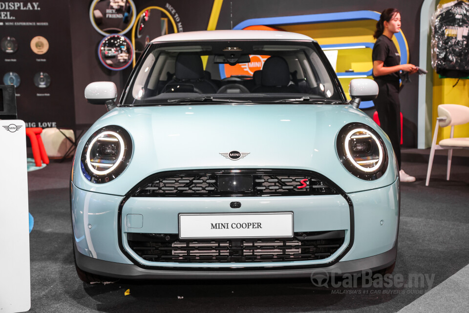 MINI 3 Door F66 (2024) Exterior