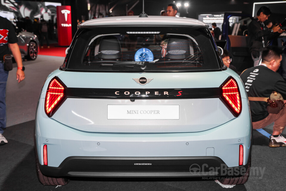 MINI 3 Door F66 (2024) Exterior
