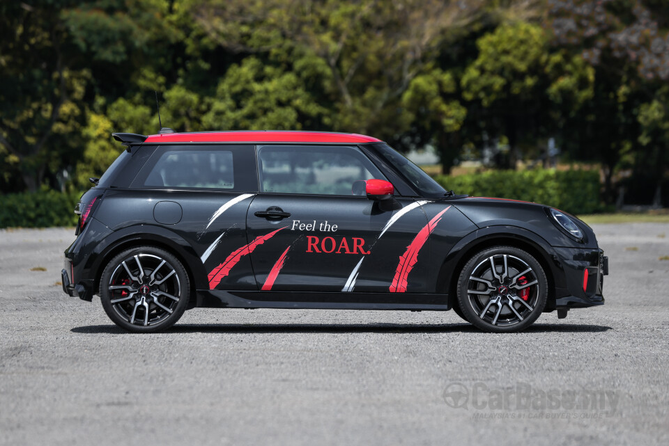 MINI 3 Door F66 (2024) Exterior