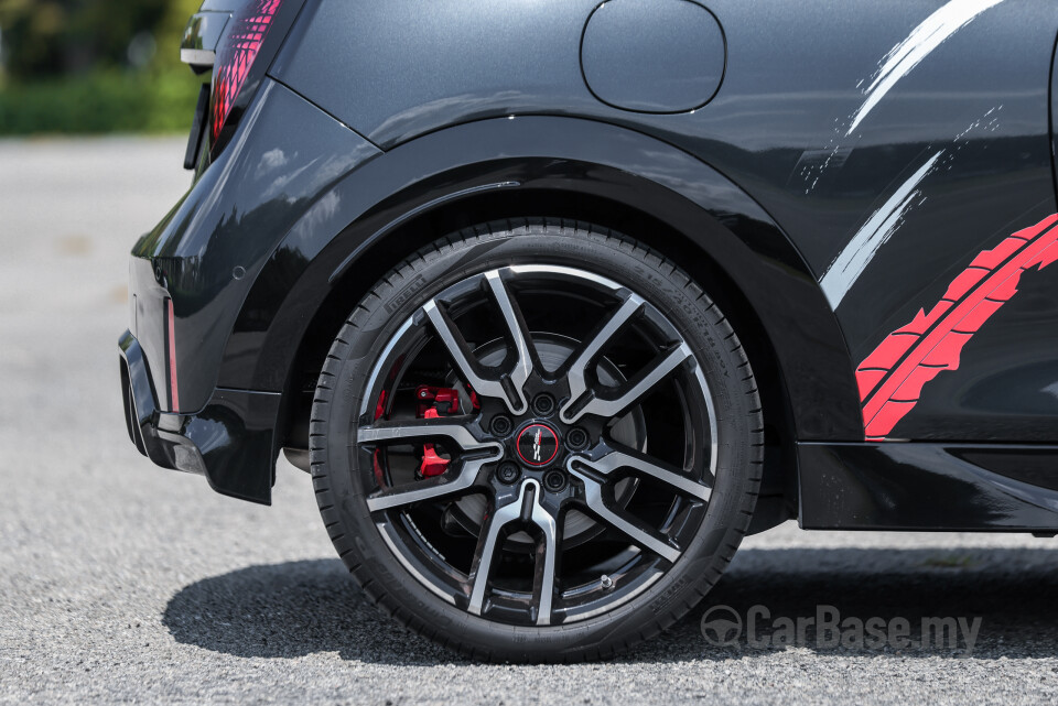 MINI 3 Door F66 (2024) Exterior