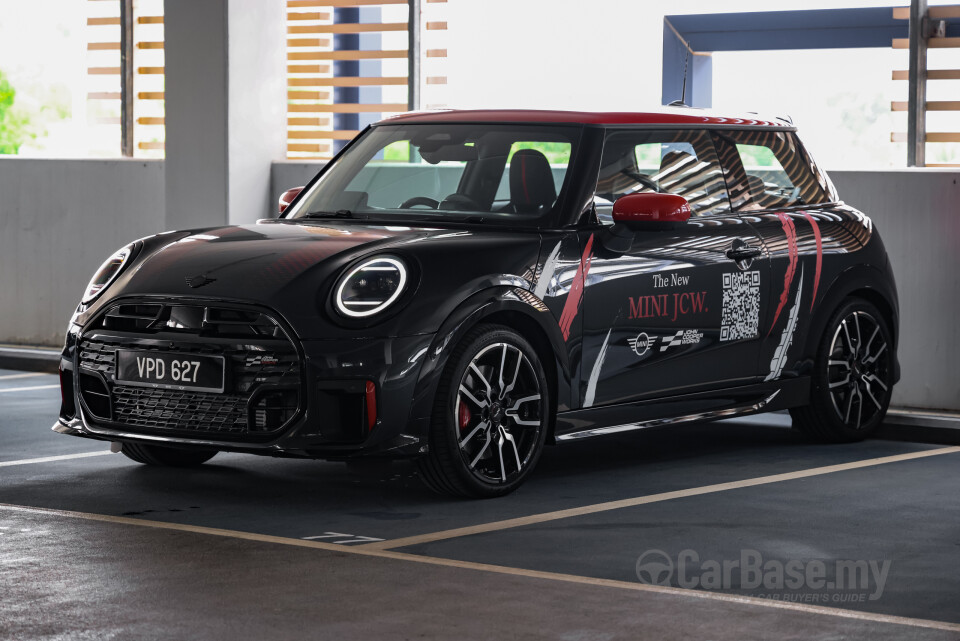 MINI 3 Door F66 (2024) Exterior