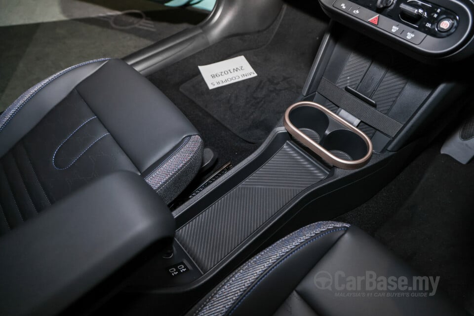 MINI 3 Door F66 (2024) Interior