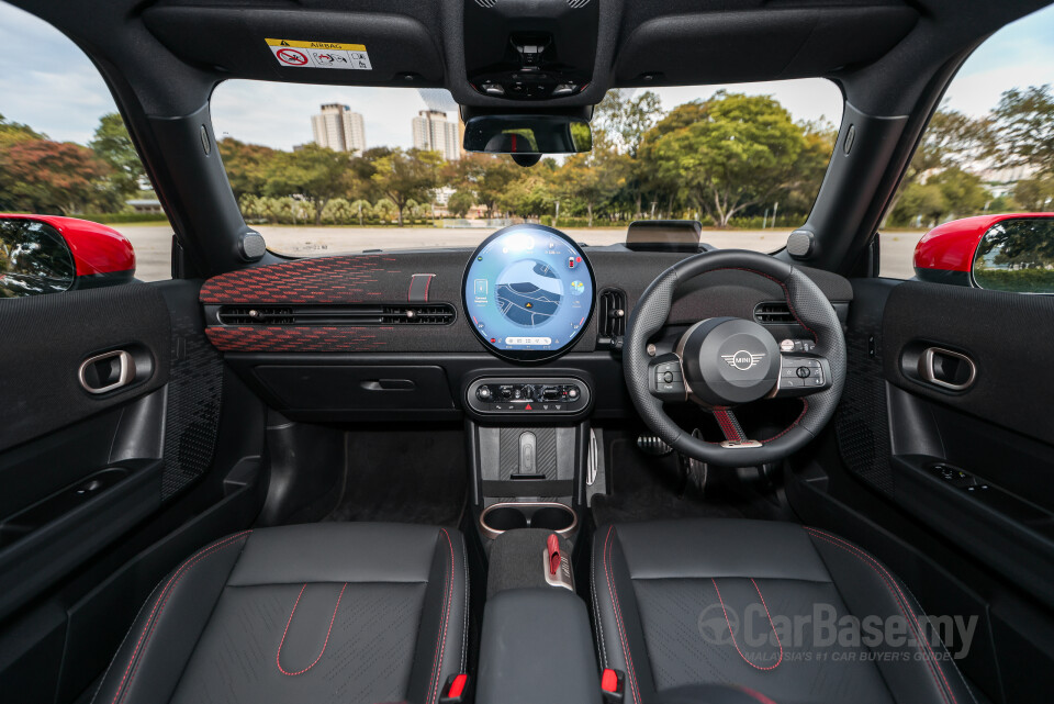 MINI 3 Door F66 (2024) Interior