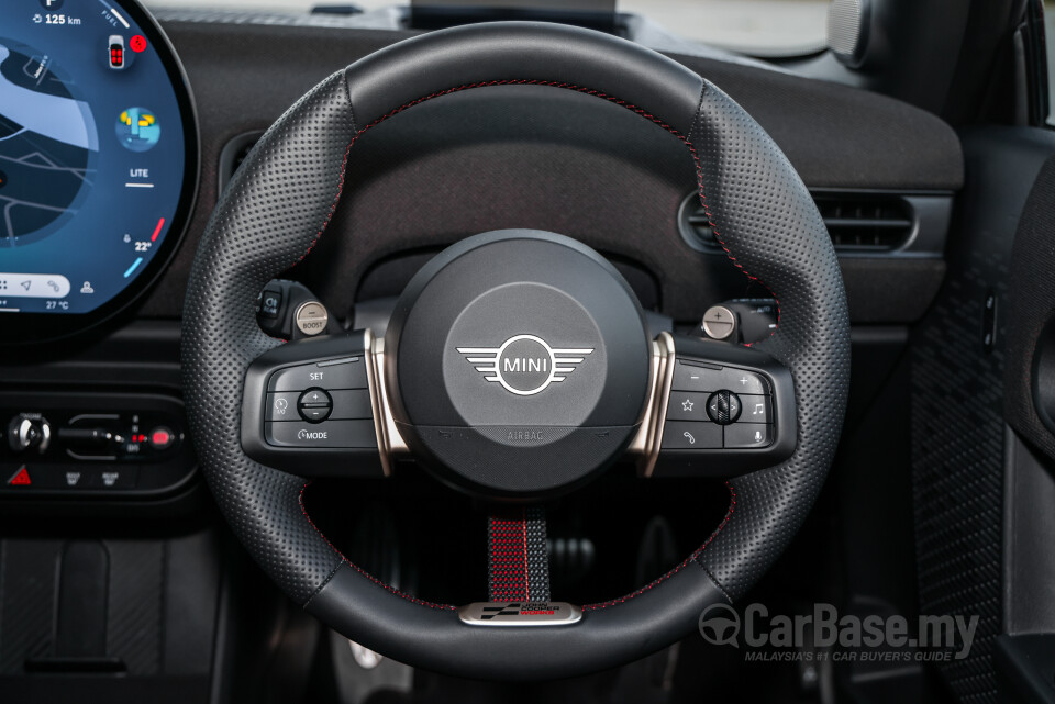 MINI 3 Door F66 (2024) Interior