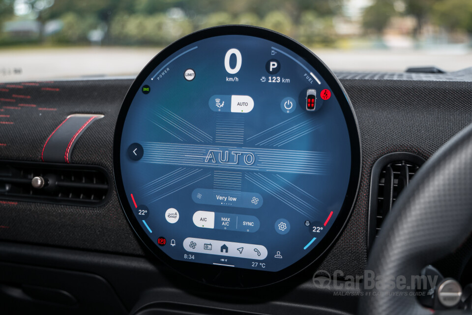 MINI 3 Door F66 (2024) Interior