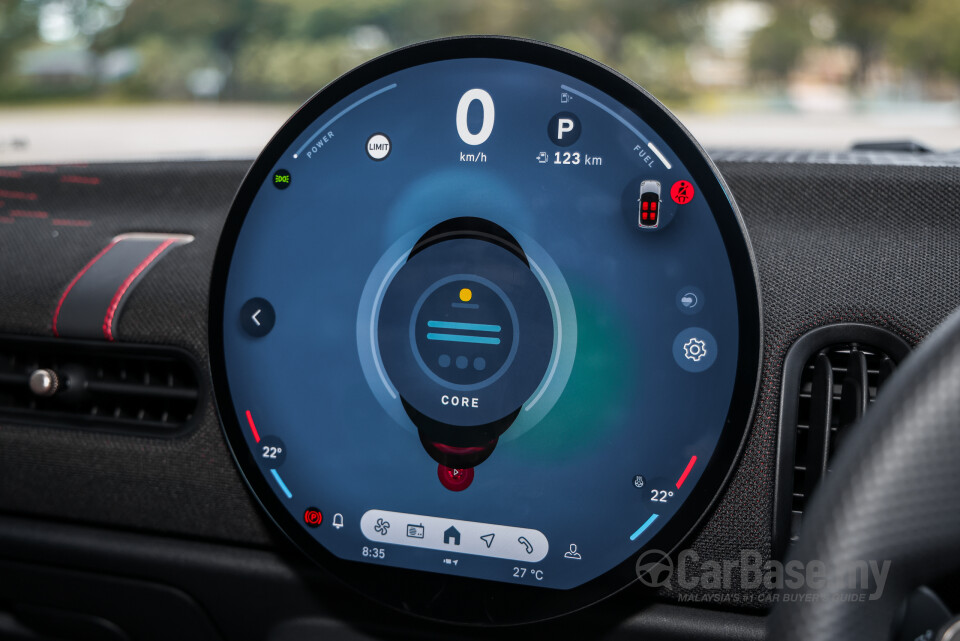 MINI 3 Door F66 (2024) Interior