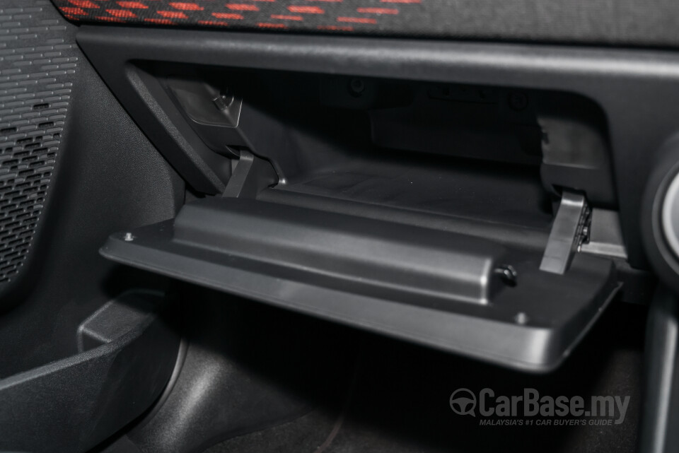 MINI 3 Door F66 (2024) Interior