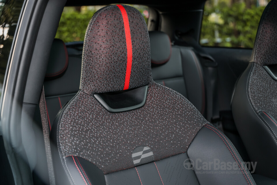 MINI 3 Door F66 (2024) Interior