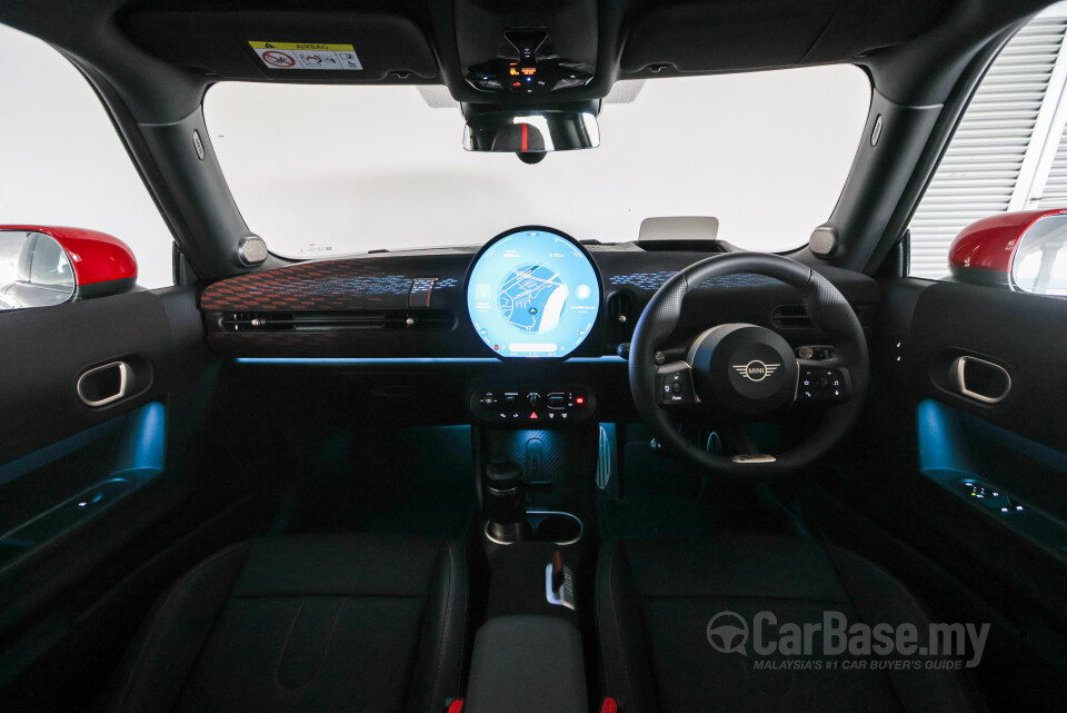 MINI 3 Door F66 (2024) Interior