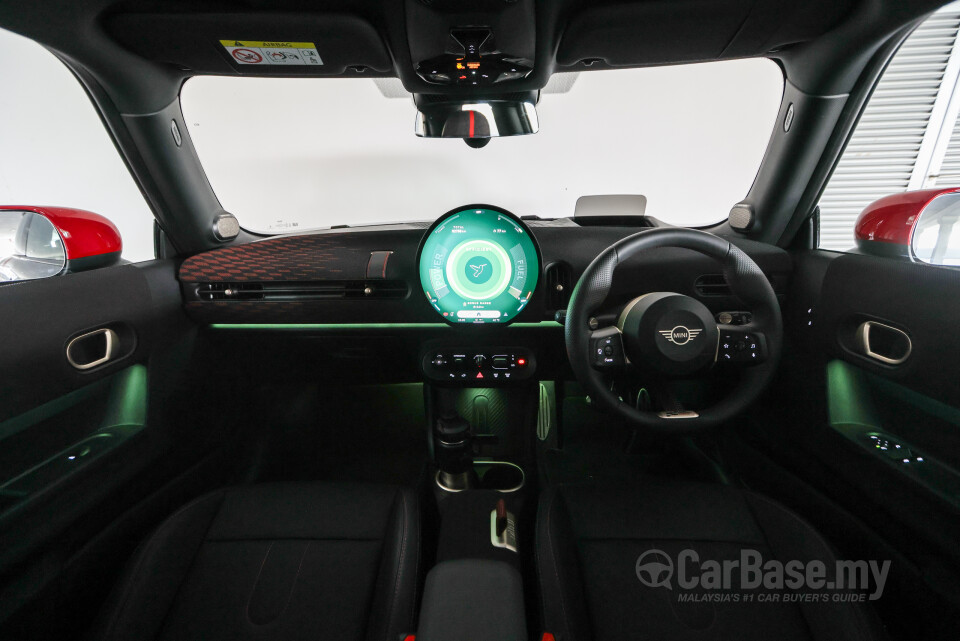 MINI 3 Door F66 (2024) Interior