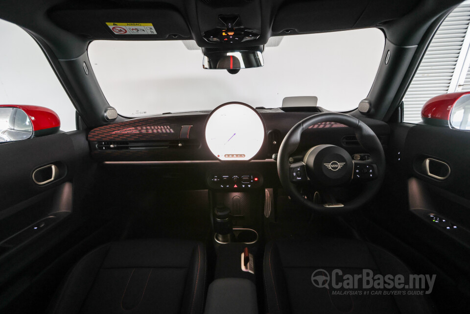MINI 3 Door F66 (2024) Interior