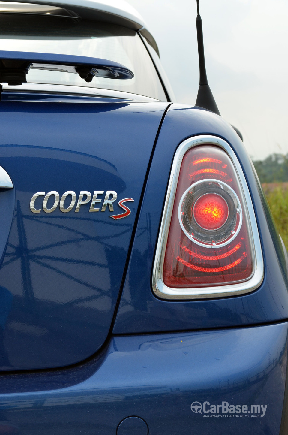MINI Coupe Mk1 (2011) Exterior