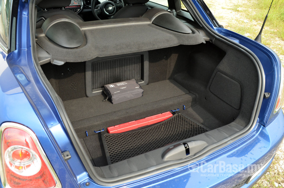 MINI Coupe Mk1 (2011) Exterior