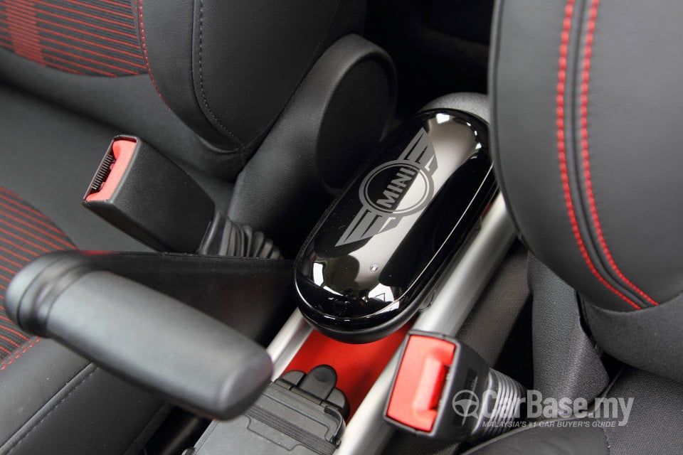 MINI Countryman R60 (2011) Interior