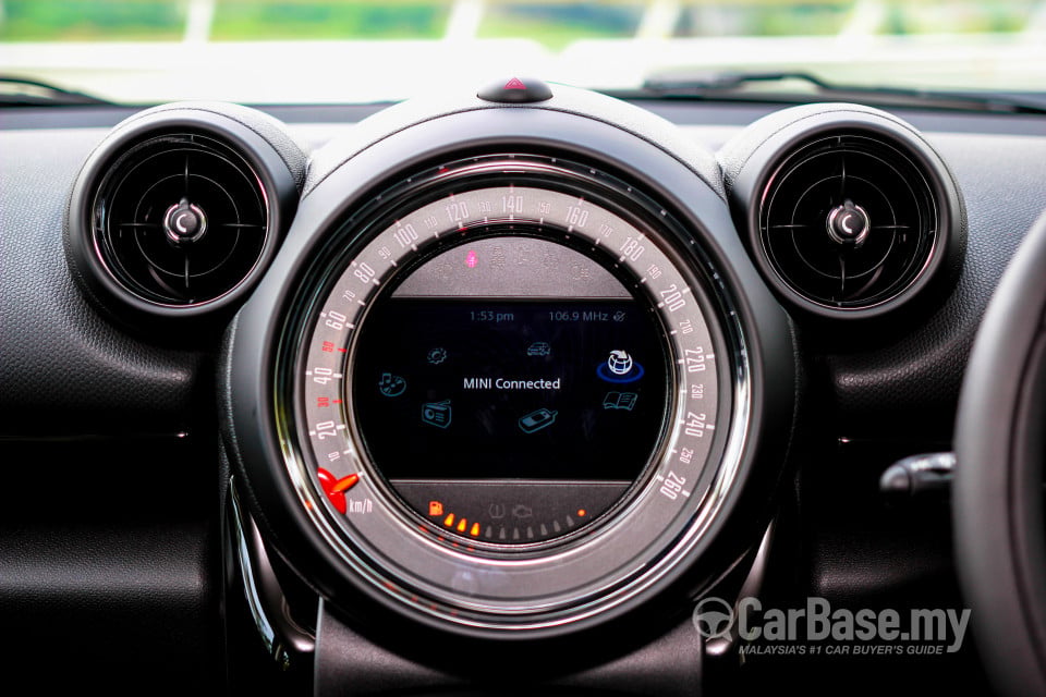 MINI Countryman R60 LCI (2014) Interior