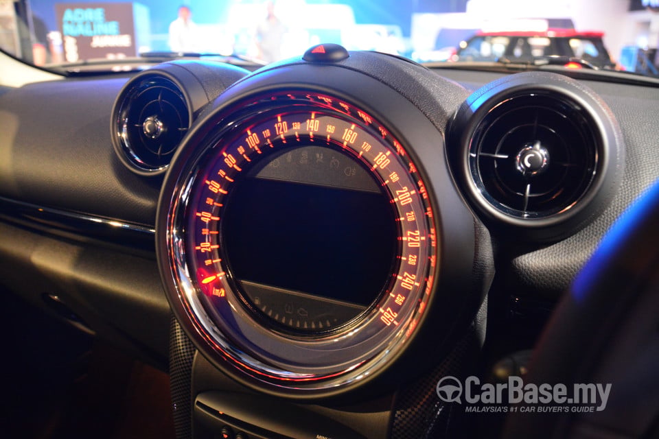MINI Countryman R60 LCI (2014) Interior