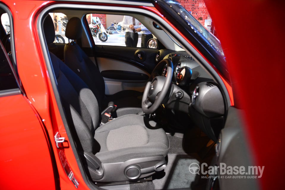 MINI Countryman R60 LCI (2014) Interior