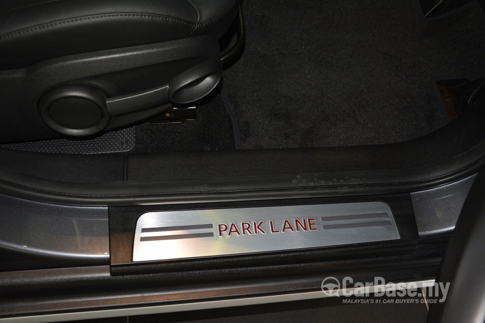 MINI Countryman R60 LCI (2014) Interior