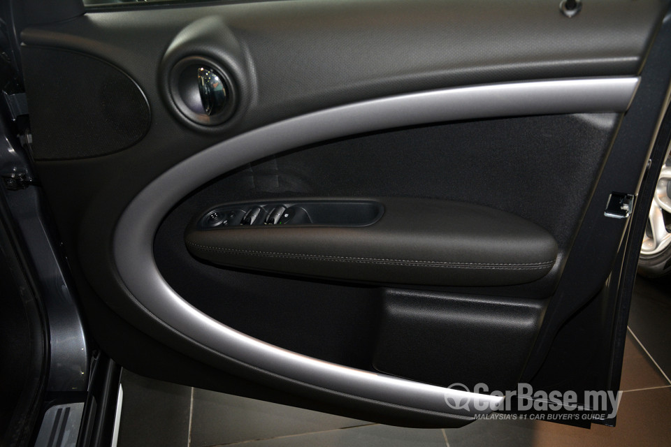 MINI Countryman R60 LCI (2014) Interior