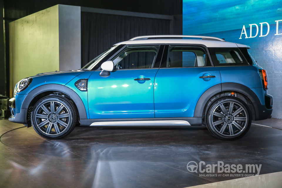 MINI Countryman F60 (2017) Exterior