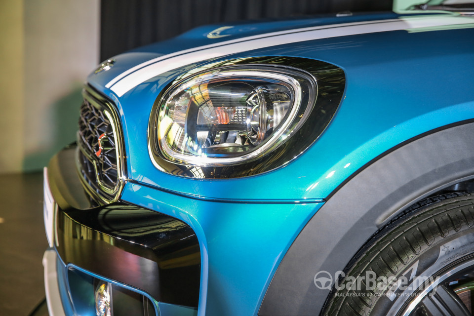 MINI Countryman F60 (2017) Exterior