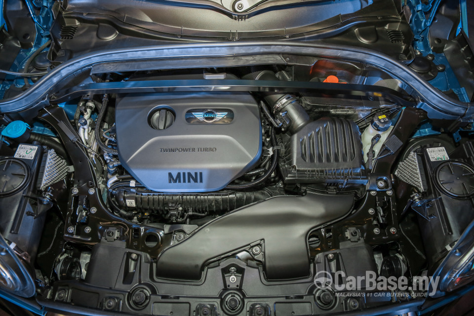 MINI Countryman F60 (2017) Exterior
