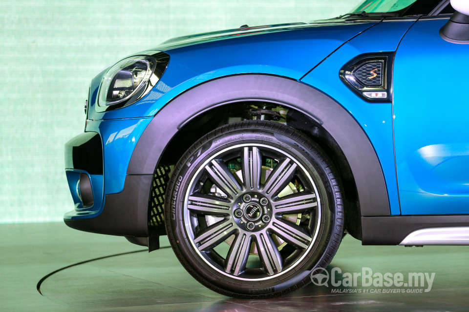 MINI Countryman F60 (2017) Exterior
