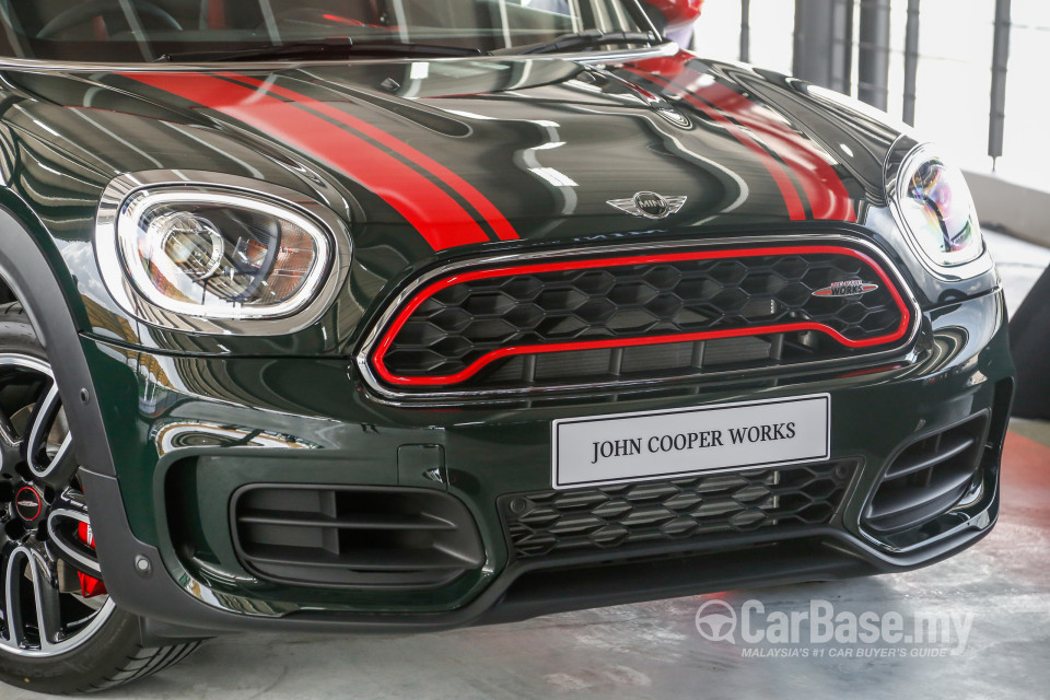 MINI Countryman F60 (2017) Exterior