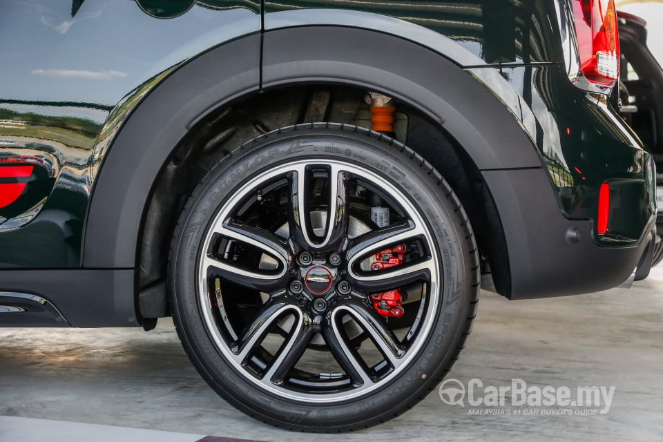 MINI Countryman F60 (2017) Exterior