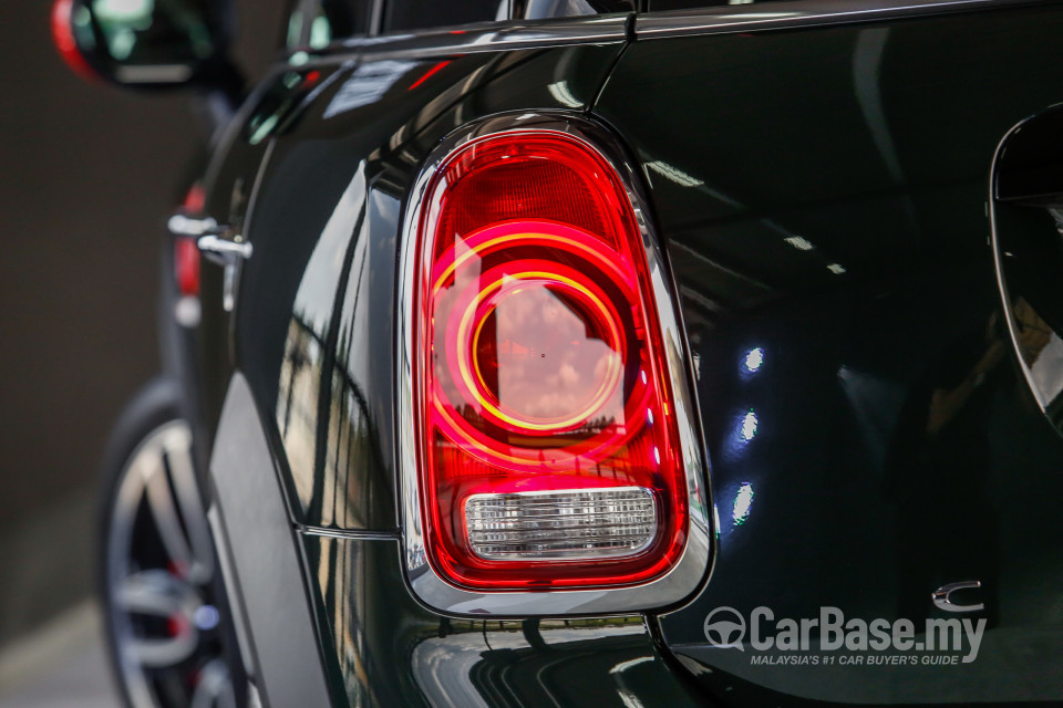 MINI Countryman F60 (2017) Exterior