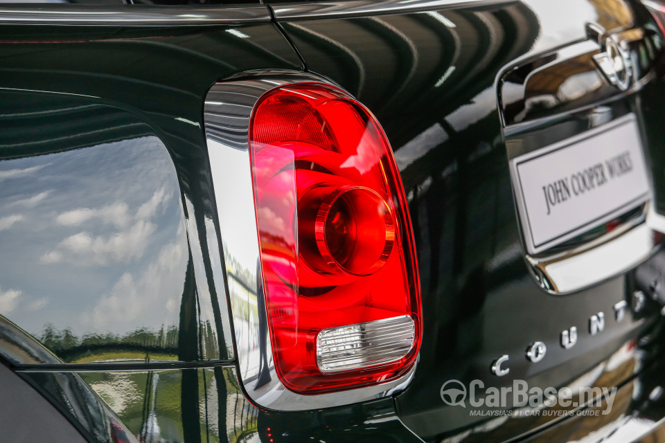 MINI Countryman F60 (2017) Exterior