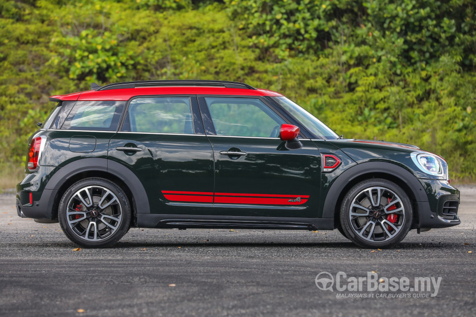 MINI Countryman F60 (2017) Exterior