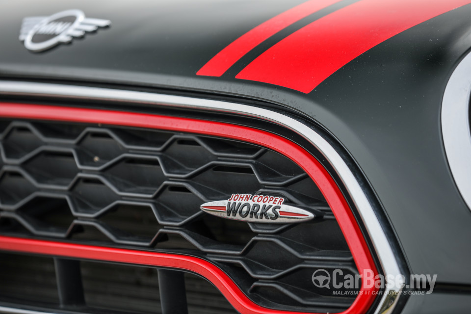MINI Countryman F60 (2017) Exterior