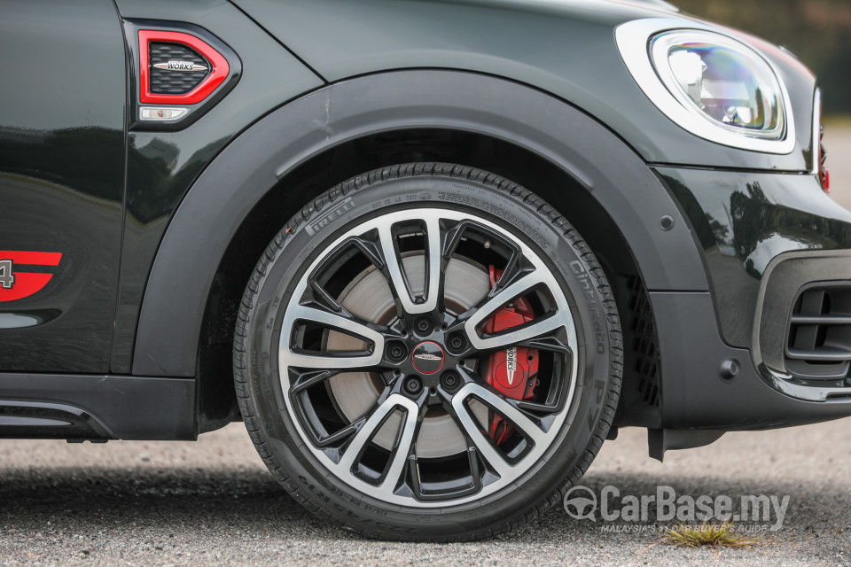 MINI Countryman F60 (2017) Exterior