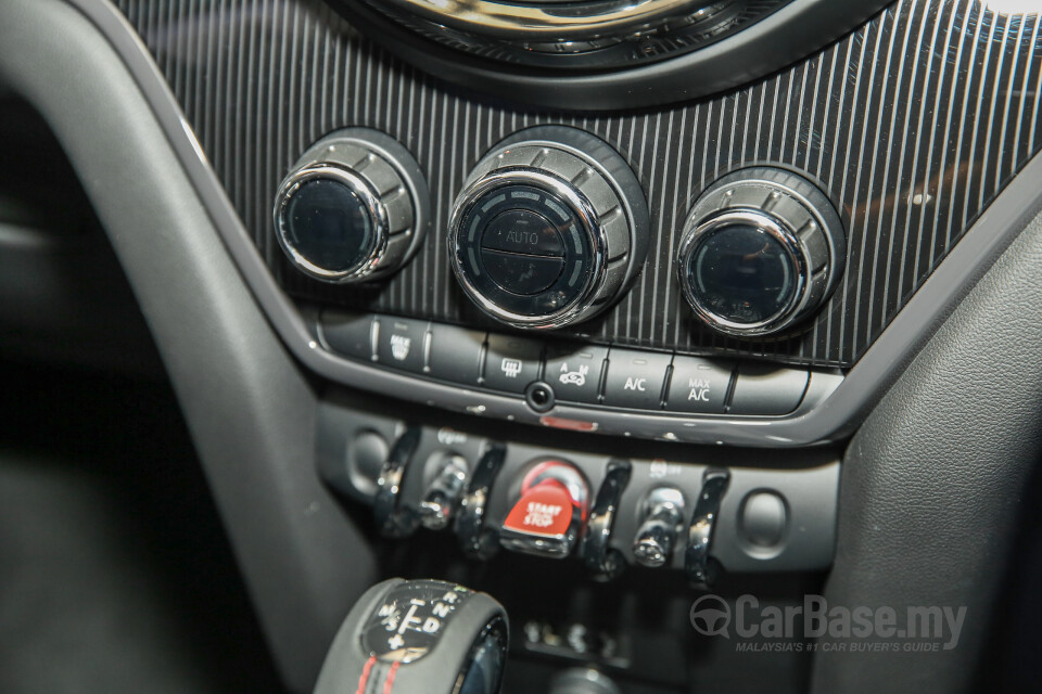 Audi A4 B9 (2016) Interior