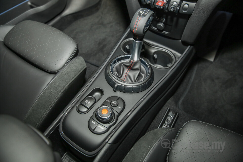 Chevrolet Cruze J300 (2012) Interior