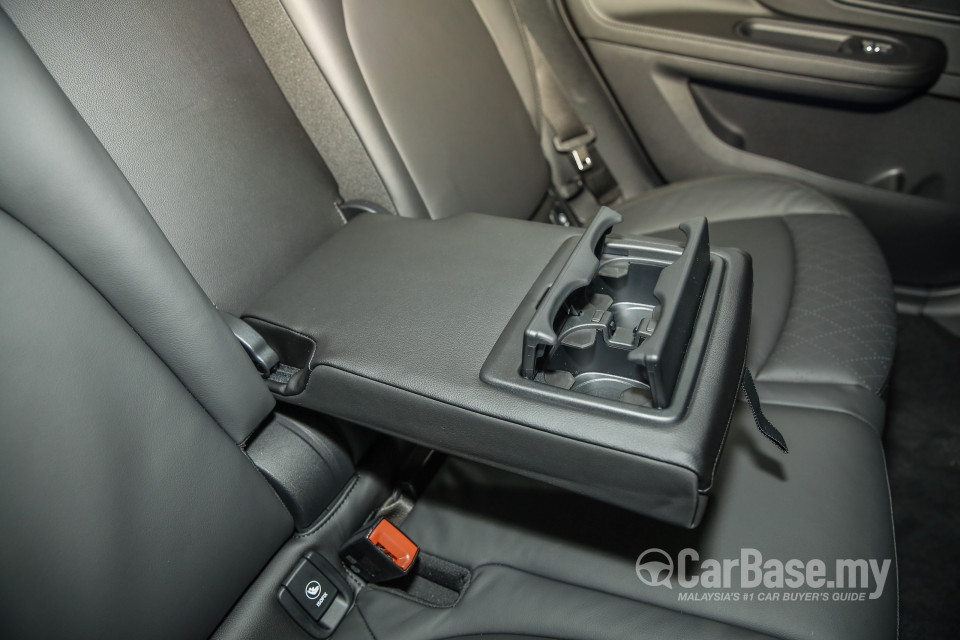 MINI Countryman F60 (2017) Interior