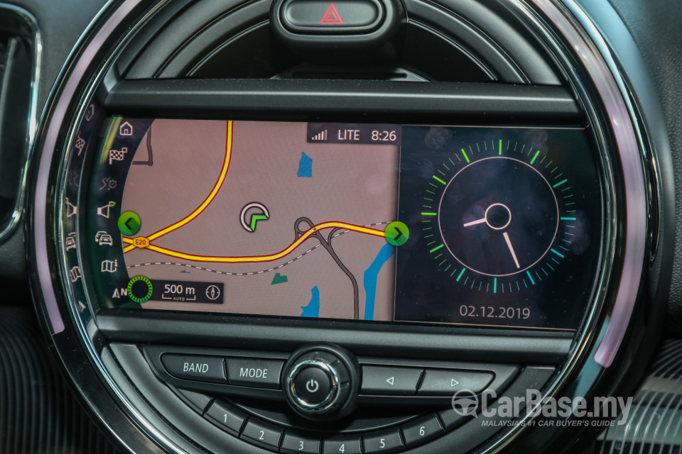 MINI Countryman F60 (2017) Interior