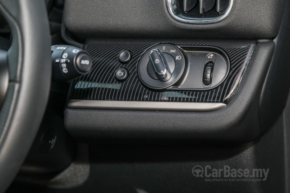 Toyota Camry XV70 Facelift (2022) Interior