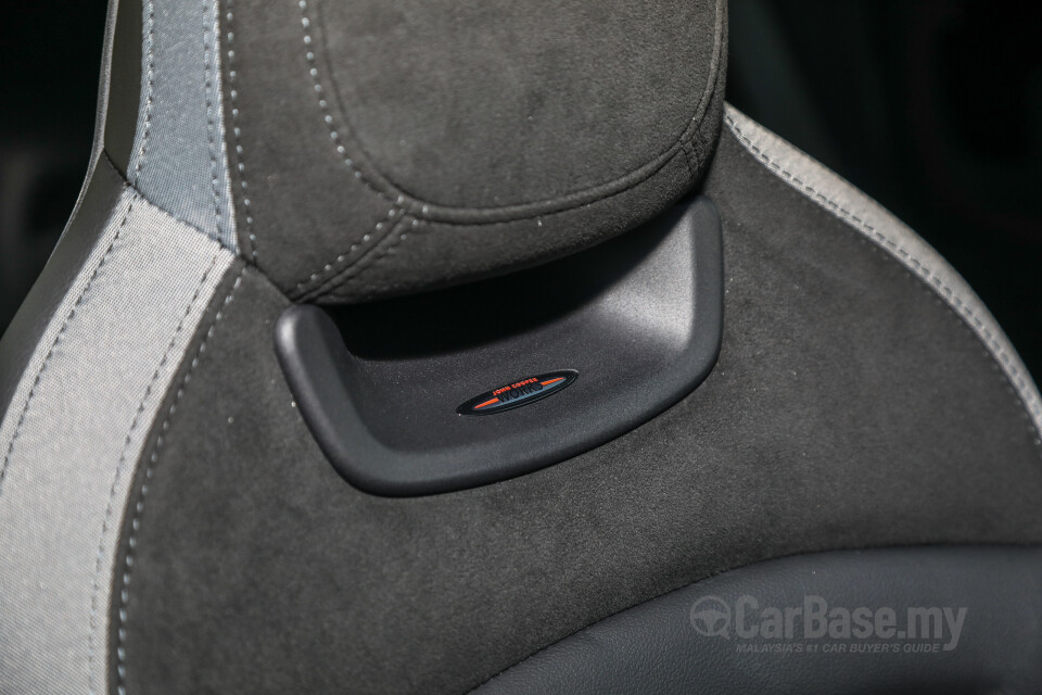 Toyota Camry XV70 Facelift (2022) Interior