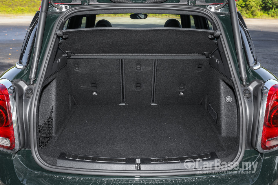 MINI Countryman F60 (2017) Interior