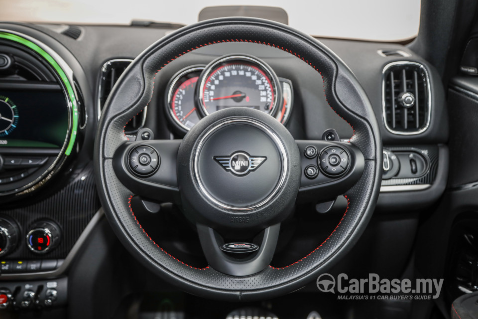 MINI Countryman F60 (2017) Interior